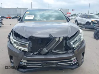 2018 Toyota Highlander Limited с VIN 5TDYZRFH1JS256186, выставлен на аукционе IAAI как лот 42366537 с пробегом 69 894 миль миль и . История ставок и продаж доступна на DreamBid. Изображение 12.