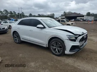 2021 Audi Q8 Premium Plus z VIN WA1EVAF18MD004657, wystawiony jako Copart lot #45008865 z przebiegiem 42 489 mil mil oraz Szkody całkowita. Historia ofert i sprzedaży dostępna na DreamBid. Obrazek 4.