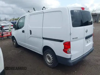 2015 Nissan NV200 SV with VIN 3N6CM0KN0FK728958, listed as a IAAI auction lot 41938350 with 192,240 mi miles. Bid and sale history available at carsss.com. Image 3.