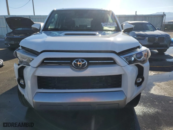 2022 Toyota 4Runner TRD Off Road with VIN JTEPU5JR8N6030540, listed as a Copart auction lot 42329585 with 72,760 mi miles and Clean Title. Bid and sale history available at carsss.com. Image 5.