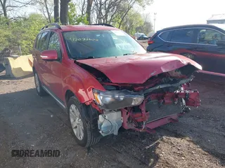 2013 Mitsubishi Outlander SE z VIN JA4JT3AWXDU019597, wystawiony jako IAAI lot #42092622 z przebiegiem 209 093 mil mil oraz . Historia ofert i sprzedaży dostępna na DreamBid. Obrazek 1.