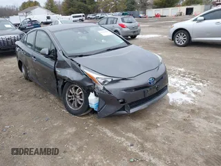 2018 Toyota Prius Two with VIN JTDKBRFU0J3063519, listed as a IAAI auction lot 41272301 with 88,084 mi miles. Bid and sale history available at carsss.com. Image 1.