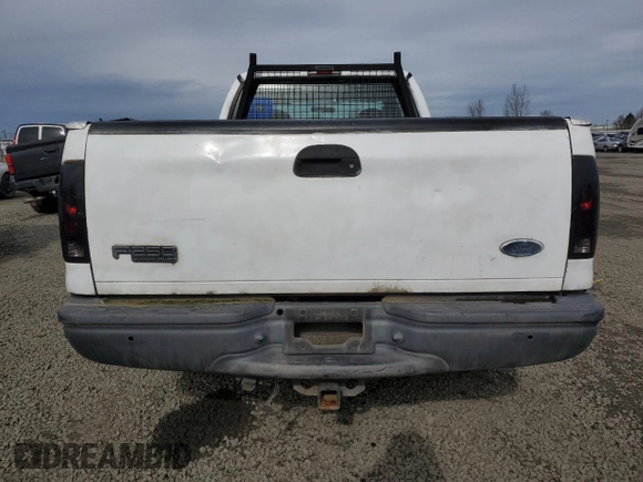 2004 Ford F-250 XL with VIN 1FTNX20P54EC93333, listed as a Copart auction lot 46504895 with 195,189 mi miles and Clean title. Bid and sale history available at DreamBid. Image 6.