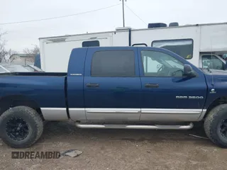 2006 Dodge Ram 3500 Laramie with VIN 3D7LX39C66G175614, listed as a IAAI auction lot 41381392 with 197,319 mi miles. Bid and sale history available at carsss.com. Image 13.