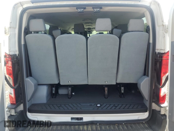 2018 Ford Transit Passenger XL z VIN 1FBZX2ZM8JKB02466, wystawiony jako Copart lot #55098365 z przebiegiem 166 367 mil mil oraz Szkoda całkowita • Salvage title. Historia ofert i sprzedaży dostępna na DreamBid. Obrazek 10.
