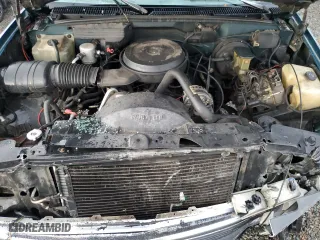1993 Chevrolet Suburban with VIN 1GNEC16K5PJ308997, listed as a Copart auction lot 68327744 with 256,660 mi miles and Salvage Title. Bid and sale history available at carsss.com. Image 13.
