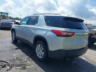 2019 Chevrolet Traverse LT Cloth z VIN 1GNERGKW3KJ293483, wystawiony jako IAAI lot #42524003 z przebiegiem 82 611 mil mil oraz . Historia ofert i sprzedaży dostępna na DreamBid. Obrazek 3.