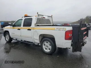 2010 Chevrolet Silverado 1500 1HY with VIN 3GCXKUEJ0AG216204, listed as a Copart auction lot 50546545 with 99,576 mi miles and Salvage Title. Bid and sale history available at DreamBid. Image 2.