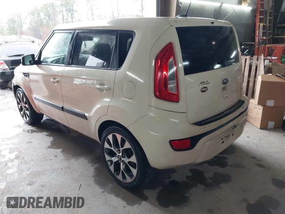 2012 Kia Soul + with VIN KNDJT2A68C7413581, listed as a IAAI auction lot 41433925 with 237,141 mi miles. Bid and sale history available at carsss.com. Image 3.