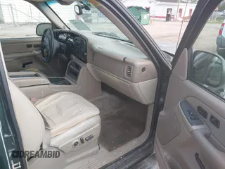 2004 Chevrolet Suburban LS with VIN 1GNEC16Z14J224460, listed as a IAAI auction lot 41722948 with 1 mi miles. Bid and sale history available at carsss.com. Image 5.