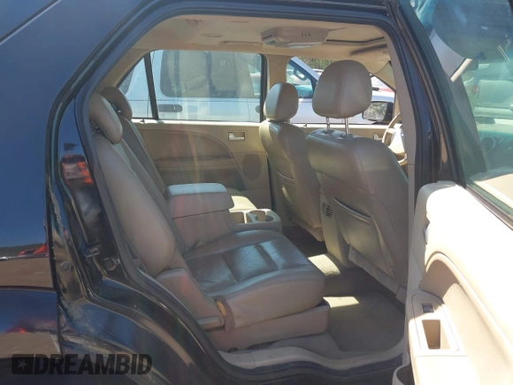 2006 Ford Freestyle Limited with VIN 1FMZK03156GA54072, listed as a IAAI auction lot 42013484 with 154,434 mi miles. Bid and sale history available at carsss.com. Image 8.