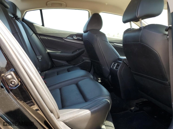 2017 Nissan Maxima SR with VIN 1N4AA6AP6HC416652, listed as a Copart auction lot 48131995 with 52,280 mi miles and Salvage Title. Bid and sale history available at carsss.com. Image 10.