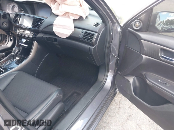 2016 Honda Accord Sport z VIN 1HGCR2F52GA114525, wystawiony jako IAAI lot #42179474 z przebiegiem 112 664 mil mil oraz . Historia ofert i sprzedaży dostępna na DreamBid. Obrazek 5.