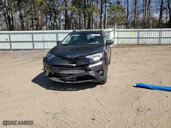 2018 Toyota RAV4 XLE with VIN JTMRFREV1JJ736777, listed as a Copart auction lot 52329605 with 60,069 mi miles and Salvage Title. Bid and sale history available at carsss.com. Image 11.