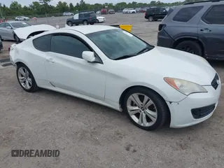 2012 Hyundai Genesis Coupe Premium z VIN KMHHT6KD0CU068949, wystawiony jako IAAI lot #42227303 z przebiegiem 123 695 mil mil oraz . Historia ofert i sprzedaży dostępna na DreamBid. Obrazek 1.
