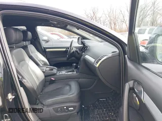 2012 Audi Q7 3.0T S line Prestige with VIN WA1DGBFEXCD007833, listed as a IAAI auction lot 41095179 with 149,538 mi miles. Bid and sale history available at carsss.com. Image 5.