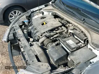 2020 Hyundai Elantra SEL z VIN KMHD84LF0LU092804, wystawiony jako IAAI lot #42783075 z przebiegiem 66 069 mil mil oraz . Historia ofert i sprzedaży dostępna na DreamBid. Obrazek 18.