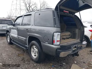 2001 Chevrolet Tahoe LT with VIN 1GNEK13T61J232455, listed as a IAAI auction lot 41208590 with 267,170 mi miles. Bid and sale history available at carsss.com. Image 3.