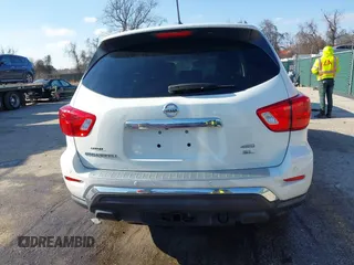 2018 Nissan Pathfinder SL with VIN 5N1DR2MM1JC618956, listed as a IAAI auction lot 41539068 with 68,493 mi miles. Bid and sale history available at carsss.com. Image 16.