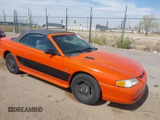 1994 Ford Mustang z VIN 1FALP4440RF192985, wystawiony jako IAAI lot #42234160 z przebiegiem 166 929 mil mil oraz . Historia ofert i sprzedaży dostępna na DreamBid. Obrazek 1.