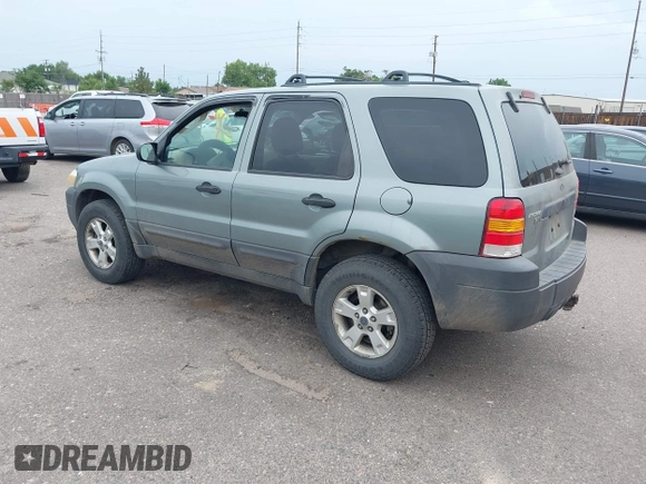 2005 Ford Escape XLT with VIN 1FMYU93165KA02357, listed as a IAAI auction lot 42858975 with 119,905 mi miles and . Bid and sale history available at DreamBid. Image 3.