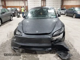 2025 Tesla Model 3 Long Range with VIN 5YJ3E1EB4SF913766, listed as a IAAI auction lot 41975164 with 3,099 mi miles and . Bid and sale history available at DreamBid. Image 11.