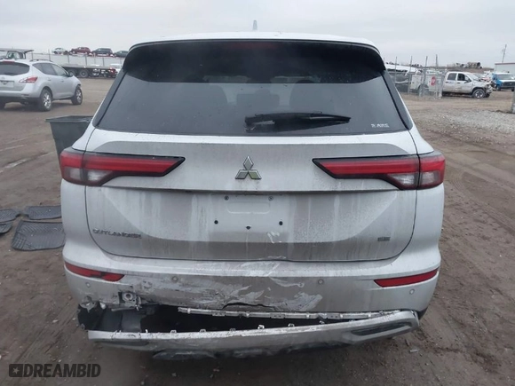 2022 Mitsubishi Outlander SE with VIN JA4J4UA8XNZ034643, listed as a IAAI auction lot 41214966 with 52,827 mi miles. Bid and sale history available at carsss.com. Image 16.