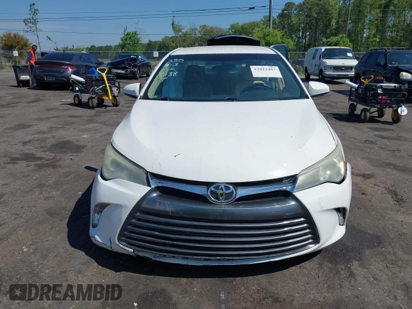 2015 Toyota Camry XLE with VIN 4T1BF1FK6FU948938, listed as a IAAI auction lot 42023487 with 107,232 mi miles. Bid and sale history available at carsss.com. Image 12.