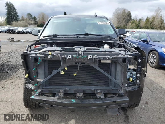 2020 GMC Yukon XL Denali with VIN 1GKS2HKJ6LR303991, listed as a Copart auction lot 51335235 with 31,280 mi miles and Salvage Title. Bid and sale history available at carsss.com. Image 5.