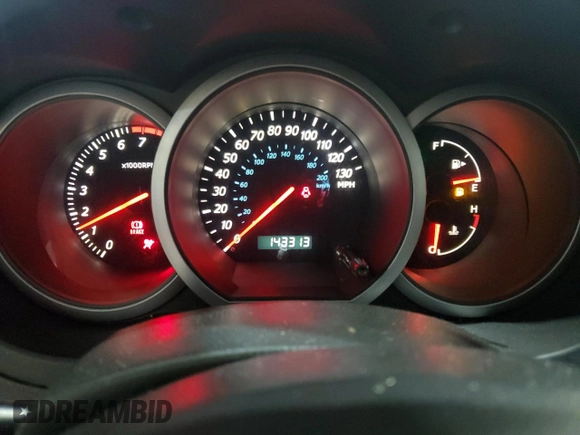 2006 Suzuki Grand Vitara Premium z VIN JS3TD943164103120, wystawiony jako Copart lot #56132585 z przebiegiem 143 313 mil mil oraz Szkoda całkowita • Salvage title. Historia ofert i sprzedaży dostępna na DreamBid. Obrazek 9.