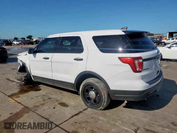 2018 Ford Police Interceptor Utility с VIN 1FM5K8AR0JGA72641, выставлен на аукционе Copart как лот 54064545 с пробегом 104 638 миль миль и Списание • Salvage title. История ставок и продаж доступна на DreamBid. Изображение 2.