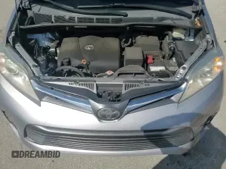 2018 Toyota Sienna XLE z VIN 5TDYZ3DC4JS944719, wystawiony jako Copart lot #83845585 z przebiegiem 141 567 mil mil oraz Szkoda całkowita • Salvage title. Historia ofert i sprzedaży dostępna na DreamBid. Obrazek 15.