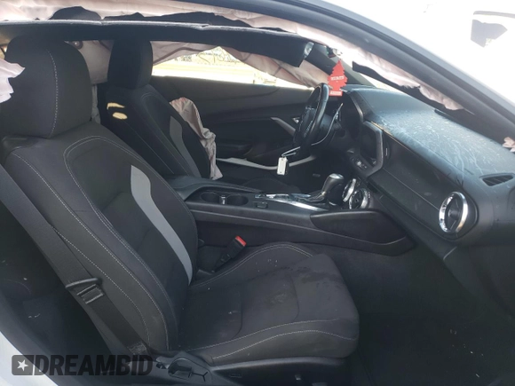 2019 Chevrolet Camaro 1LT with VIN 1G1FB1RS8K0119800, listed as a Copart auction lot 62069052 with 27,613 mi miles. Bid and sale history available at carsss.com. Image 5.