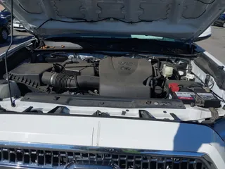 2016 Toyota Tacoma SR5 z VIN 3TMAZ5CN5GM014661, wystawiony jako IAAI lot #41337963 z przebiegiem 26 175 mil mil oraz . Historia ofert i sprzedaży dostępna na DreamBid. Obrazek 10.