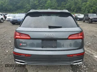 2018 Audi SQ5 Prestige with VIN WA1C4AFY4J2157101, listed as a Copart auction lot 63996054 with 44,524 mi miles and Salvage Title. Bid and sale history available at DreamBid. Image 6.