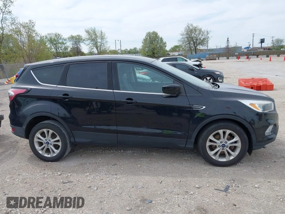 2017 Ford Escape SE with VIN 1FMCU0GD3HUC91104, listed as a IAAI auction lot 42142522 with 107,147 mi miles. Bid and sale history available at carsss.com. Image 13.