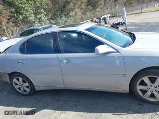 2005 Lexus ES 330 with VIN JTHBA30G555100804, listed as a IAAI auction lot 41595677 with 259,404 mi miles. Bid and sale history available at carsss.com. Image 13.