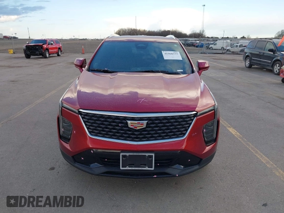 2024 Cadillac XT4 AWD Premium Luxury z VIN 1GYFZDR40RF102464, wystawiony jako IAAI lot #41968335 z przebiegiem 25 676 mil mil oraz . Historia ofert i sprzedaży dostępna na DreamBid. Obrazek 12.