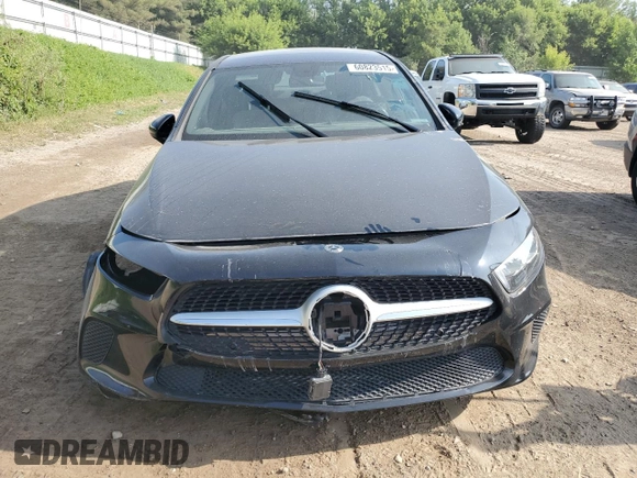 2019 Mercedes-Benz A 220 z VIN WDD3G4FB1KW012236, wystawiony jako Copart lot #60823515 z przebiegiem 29 606 mil mil oraz Czysty tytuł • Clean title. Historia ofert i sprzedaży dostępna na DreamBid. Obrazek 5.