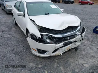 2010 Ford Fusion Hybrid with VIN 3FADP0L3XAR295179, listed as a IAAI auction lot 41958001 with 224,973 mi miles. Bid and sale history available at carsss.com. Image 6.