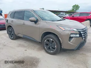 2024 Nissan Rogue SV с VIN JN8BT3BA3RW355069, выставлен на аукционе IAAI как лот 42168611 с пробегом 8 908 миль миль и . История ставок и продаж доступна на DreamBid. Изображение 1.