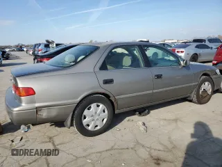 2001 Toyota Camry CE z VIN 4T1BG22K91U116124, wystawiony jako Copart lot #83041984 z przebiegiem 141 101 mil mil oraz Czysty tytuł • Clean title. Historia ofert i sprzedaży dostępna na DreamBid. Obrazek 3.