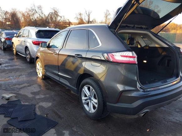 2020 Ford Edge SEL with VIN 2FMPK4J91LBA70604, listed as a IAAI auction lot 41002567 with 123,050 mi miles. Bid and sale history available at carsss.com. Image 3.
