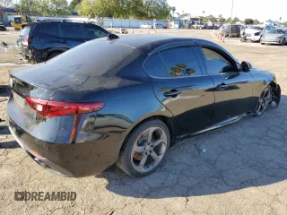 2017 Alfa Romeo Giulia with VIN ZARFAEBNXH7550876, listed as a Copart auction lot 46341535 with 0 mi miles and Salvage Title. Bid and sale history available at carsss.com. Image 3.