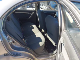 2008 Chevrolet Aveo LT z VIN KL1TG56648B177918, wystawiony jako IAAI lot #41575526 z przebiegiem 178 725 mil mil oraz . Historia ofert i sprzedaży dostępna na DreamBid. Obrazek 8.