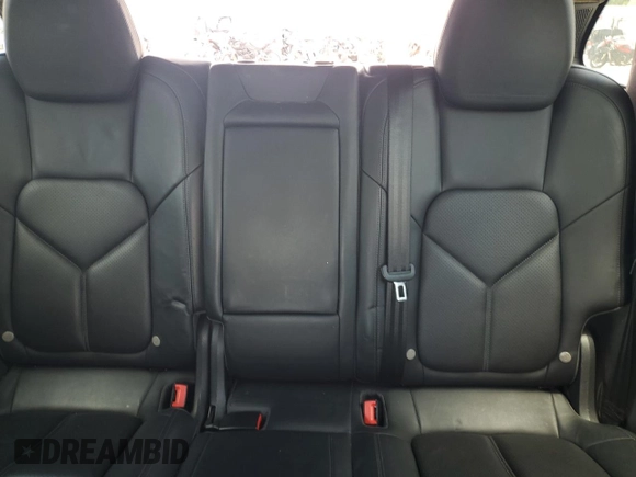 2014 Porsche Cayenne z VIN WP1AA2A20ELA95807, wystawiony jako Copart lot #57442775 z przebiegiem 142 845 mil mil oraz Szkoda całkowita • Salvage title. Historia ofert i sprzedaży dostępna na DreamBid. Obrazek 10.