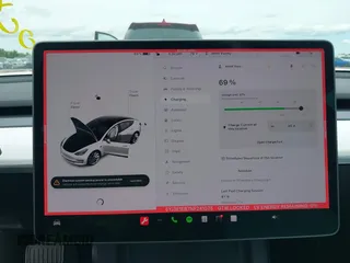 2022 Tesla Model 3 Long Range z VIN 5YJ3E1EB7NF241075, wystawiony jako IAAI lot #42217269 z przebiegiem 28 856 mil mil oraz . Historia ofert i sprzedaży dostępna na DreamBid. Obrazek 17.