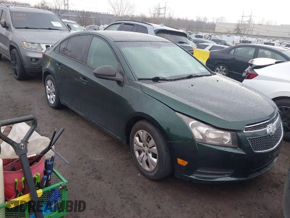 2014 Chevrolet Cruze LS with VIN 1G1PA5SGXE7121449, listed as a IAAI auction lot 41847667 with 161,033 mi miles and . Bid and sale history available at DreamBid. Image 1.