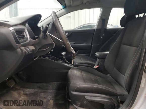 2019 Kia Rio S with VIN 3KPA24AB0KE233568, listed as a Copart auction lot 47892365 with 62,288 mi miles and Salvage Title. Bid and sale history available at carsss.com. Image 7.