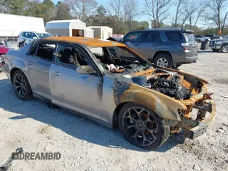 2016 Chrysler 300 with VIN 2C3CCABG8GH229864, listed as a IAAI auction lot 41686322 with 1 mi miles. Bid and sale history available at carsss.com. Image 1.